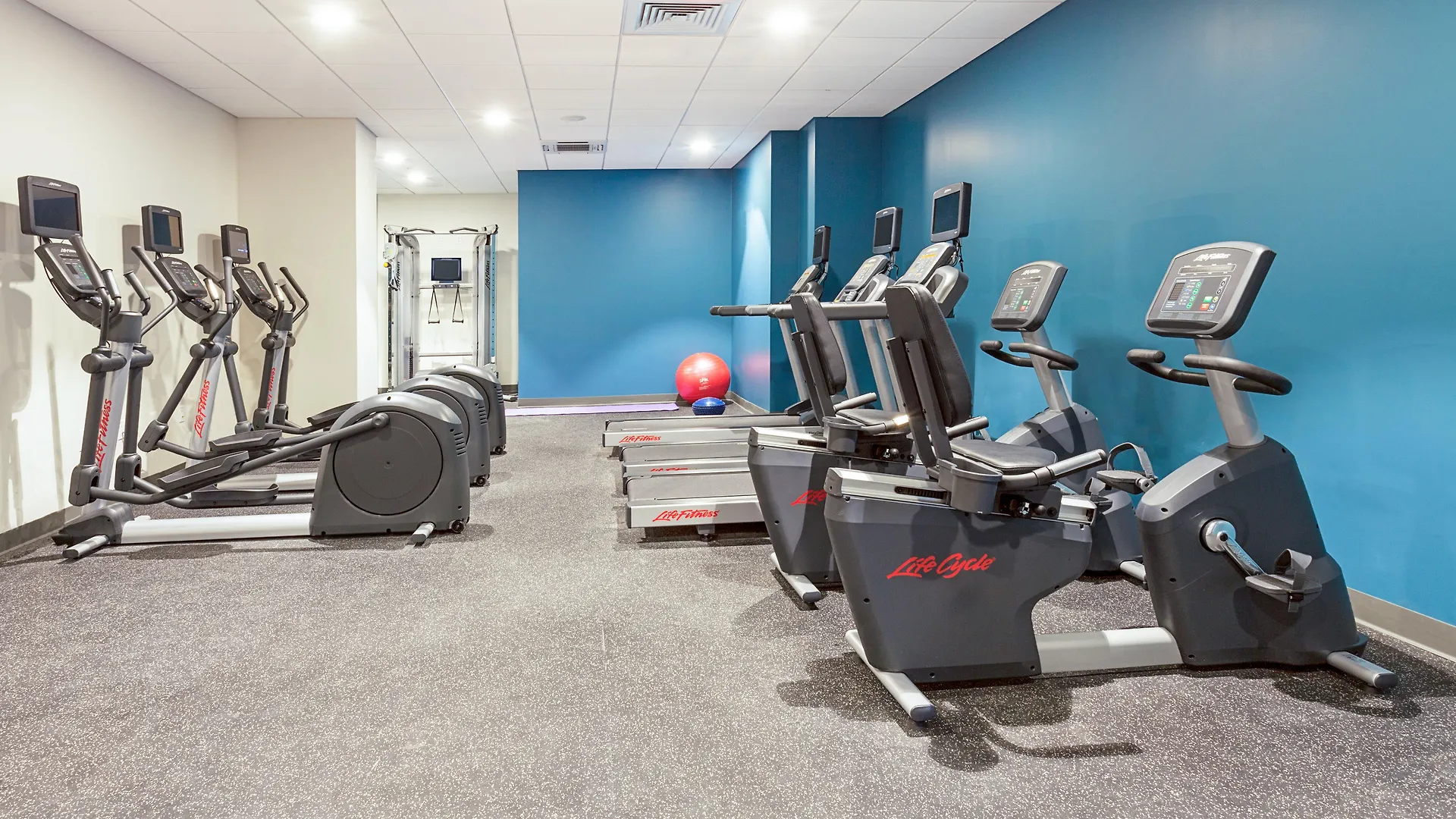 Holiday Inn Express & Suites Panama City Beach Beachfront By Ihg
