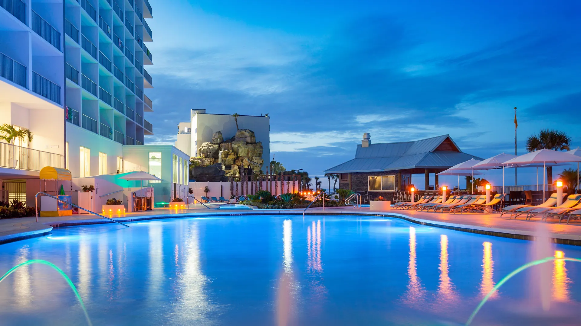 Holiday Inn Express & Suites Panama City Beach Beachfront By Ihg